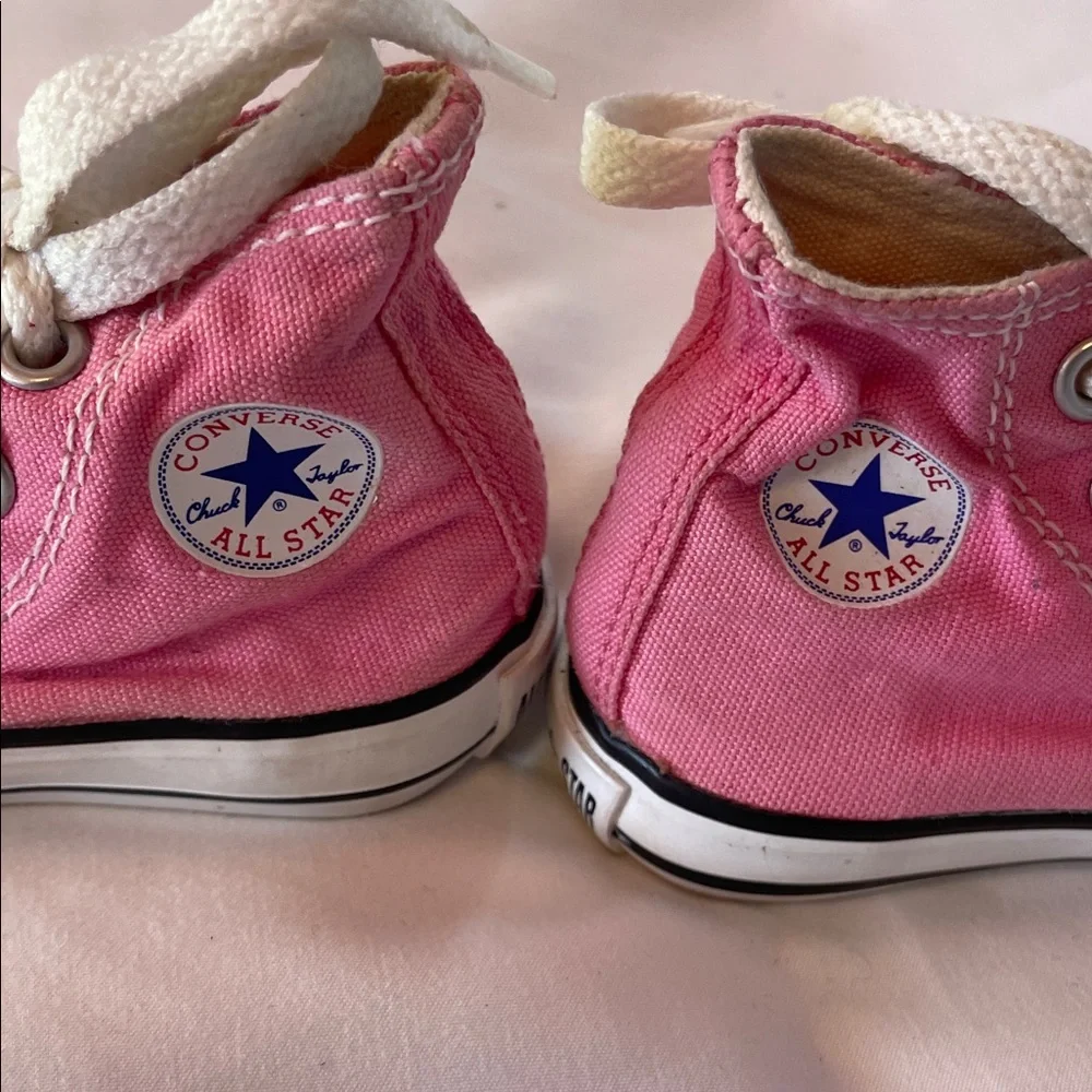 Converse Kids Pink High-Tops